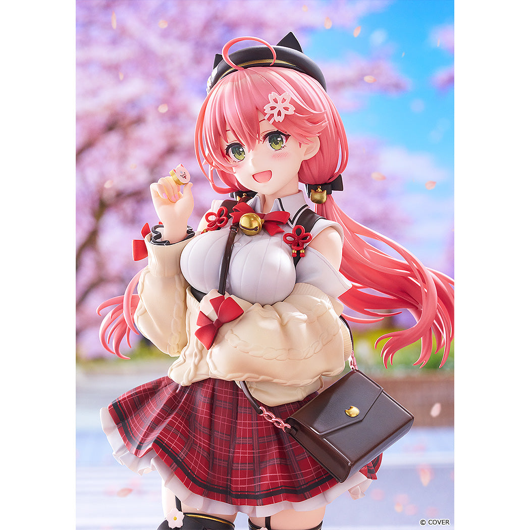 Sakura Miko: Date Style Casual Outfit Ver. 1/7 scale Painted Figure