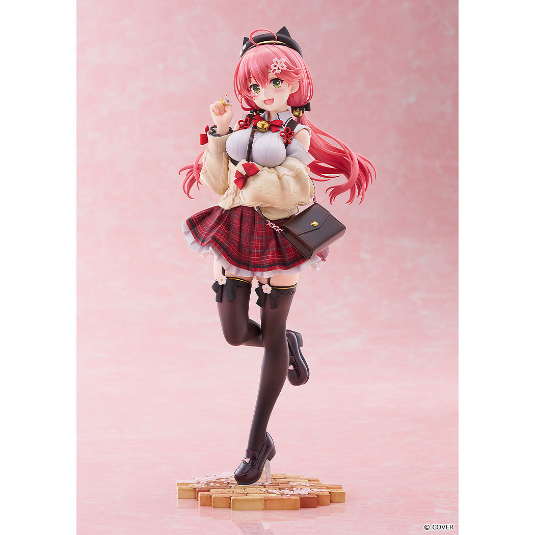 Sakura Miko: Date Style Casual Outfit Ver. 1/7 scale Painted Figure