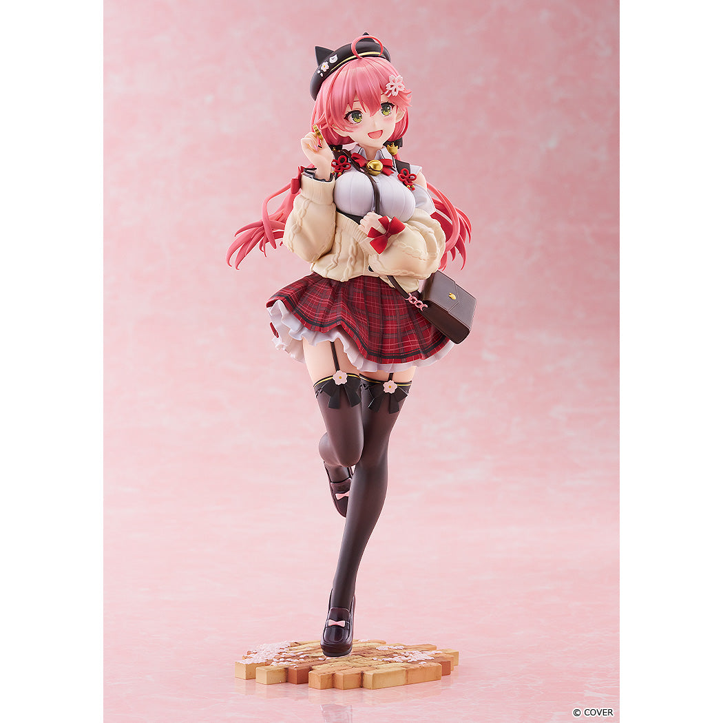 Sakura Miko: Date Style Casual Outfit Ver. 1/7 scale Painted Figure