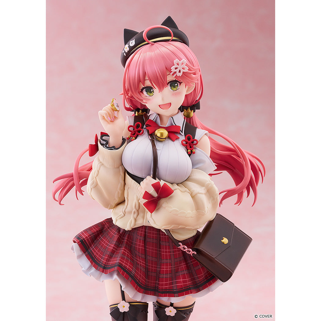 Sakura Miko: Date Style Casual Outfit Ver. 1/7 scale Painted Figure